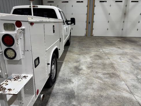 Used 2015 Ford F350 XL image 10