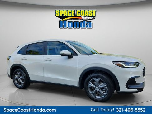 New 2026 Honda HR-V LX image 3