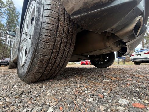 Used 2020 Chevrolet Sonic LT image 15