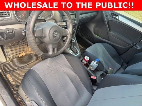 Used 2011 Volkswagen Golf 4-Door image 9