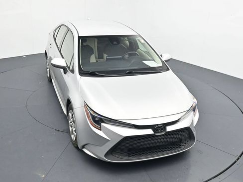 Used 2022 Toyota Corolla LE FWD image 10
