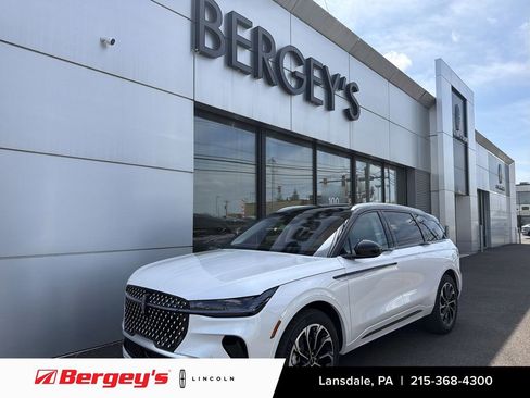 New 2026 Lincoln Nautilus Reserve image 1