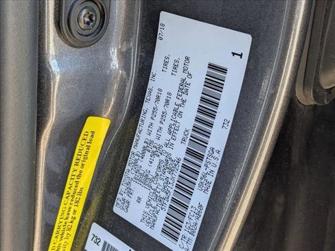 Used 2018 Toyota Tundra SR5 w/ SR5 Upgrade Package image 23