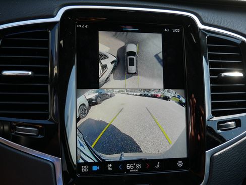 New 2025 Volvo XC90 B6 Plus w/ Protection Package Premier image 10