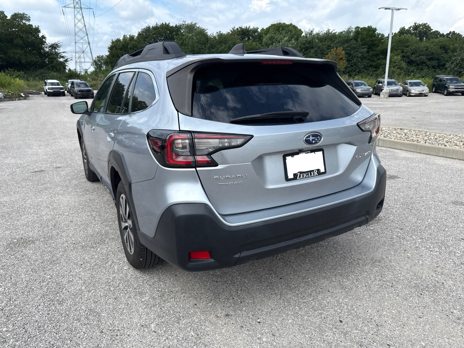 Certified 2024 Subaru Outback Premium AWD/4WD image 16
