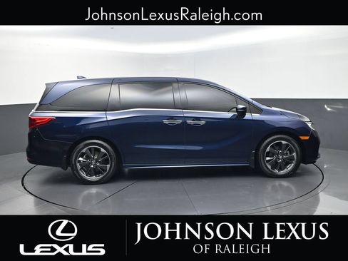 Used 2023 Honda Odyssey Elite image 6