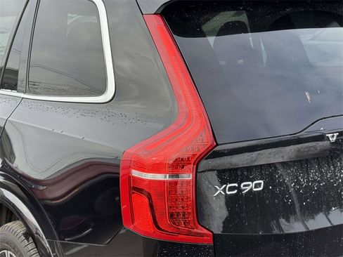 Certified 2023 Volvo XC90 B6 Core w/ Protection Package Premier image 8