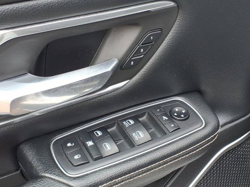 Used 2020 RAM 1500 Laramie AWD/4WD image 15
