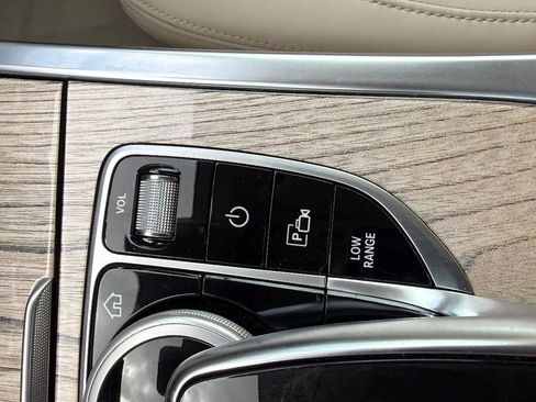 Used 2021 Mercedes-Benz G 550 image 33