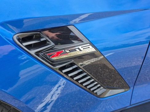 Used 2016 Chevrolet Corvette Z06 w/ 3LZ Preferred Equipment Group image 5