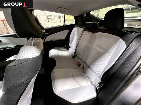 Certified 2016 Toyota Prius Three image 20