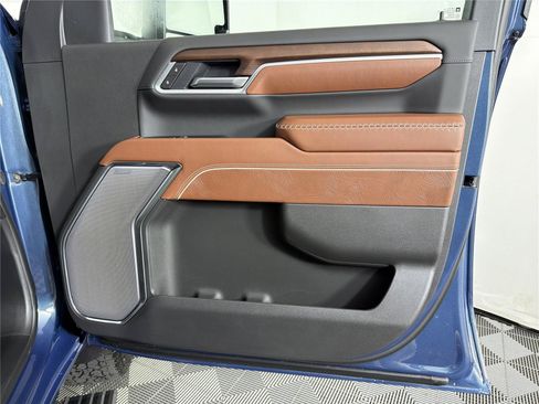New 2026 GMC Sierra 2500 Denali Ultimate AWD/4WD image 12