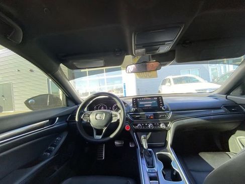 Used 2022 Honda Accord Sport image 6