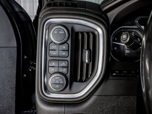 Used 2023 GMC Sierra 3500 Denali w/ Denali Ultimate Package image 28