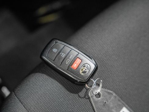 Used 2023 Toyota Corolla SE FWD image 39