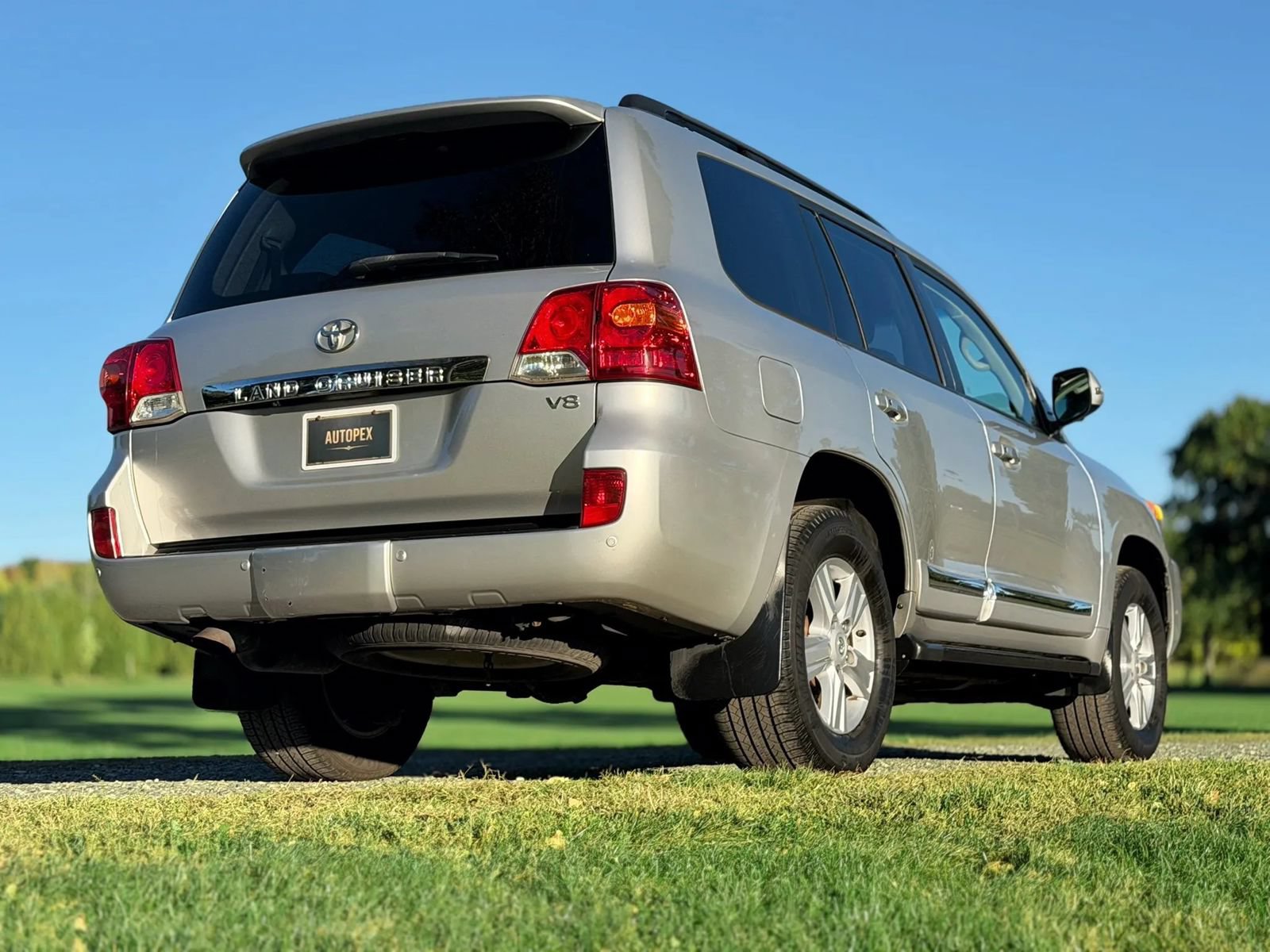 Used 2013 Toyota Land Cruiser AWD/4WD image 33