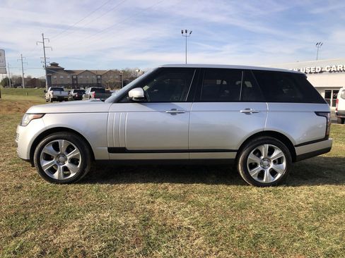 Used 2015 Land Rover Range Rover HSE image 3