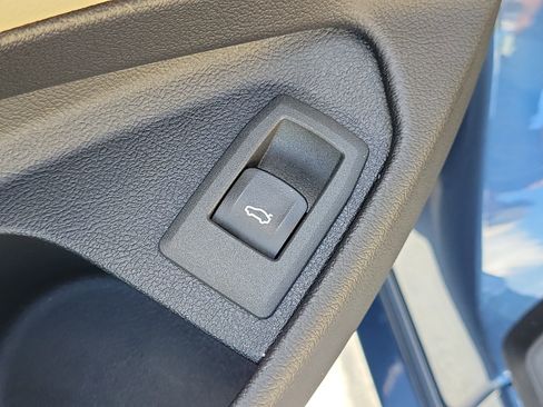 Used 2026 BMW 430i Convertible RWD image 19