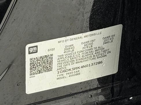 Used 2022 Cadillac CT4 Luxury w/ Sun And Sound Package image 28