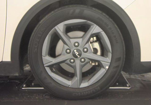 Used 2025 Kia K4 FWD image 15