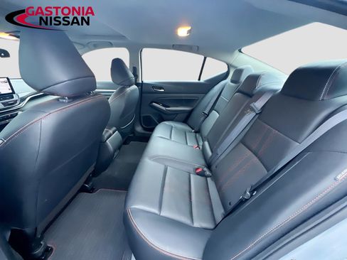 Used 2024 Nissan Altima 2.5 SR w/ SR Premium Package image 32