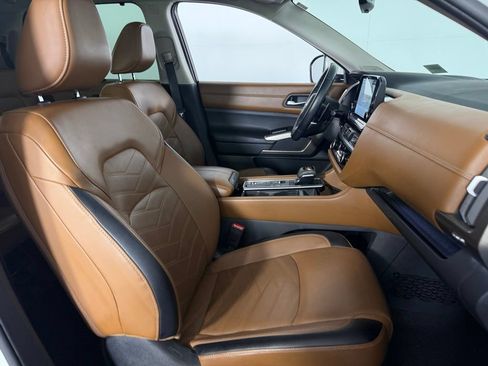 Used 2023 Nissan Pathfinder Platinum w/ Cargo Package FWD image 39