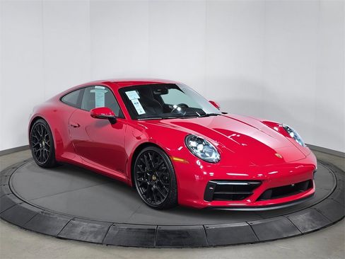 Used 2024 Porsche 911 Carrera S image 9