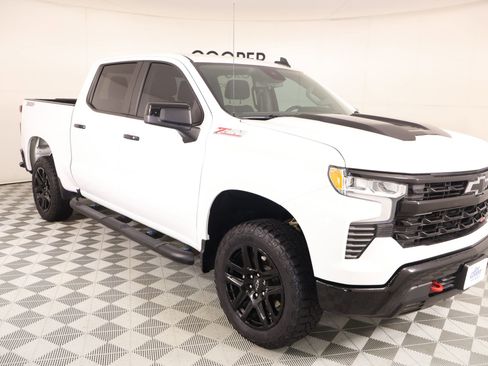Used 2024 Chevrolet Silverado 1500 LT Trail Boss image 1