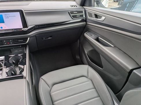 New 2026 Volkswagen Atlas Cross Sport SEL R-Line AWD/4WD image 18