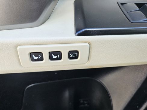 Used 2022 Lexus GX 460 Premium image 12