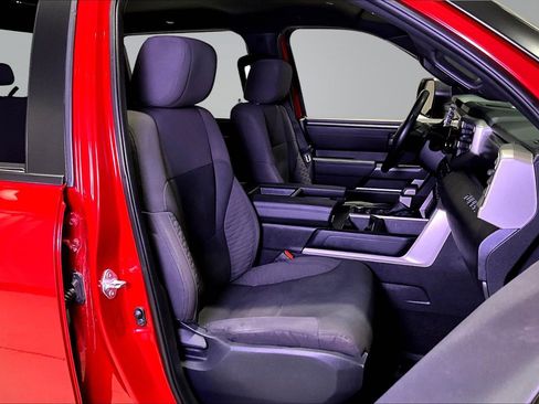 Used 2025 Toyota Tundra SR5 AWD/4WD image 30