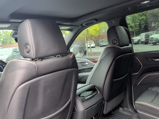 Used 2021 Cadillac Escalade Premium Luxury w/ Performance Package AWD/4WD image 19