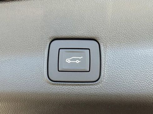 New 2026 Chevrolet TrailBlazer LT w/ Convenience Package FWD image 24