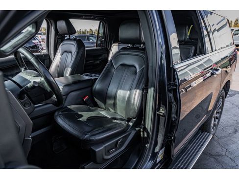 Used 2021 Ford Expedition Max Limited image 8