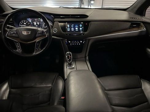 Used 2018 Cadillac XT5 Platinum image 24