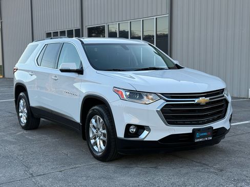 Used 2019 Chevrolet Traverse LT image 3