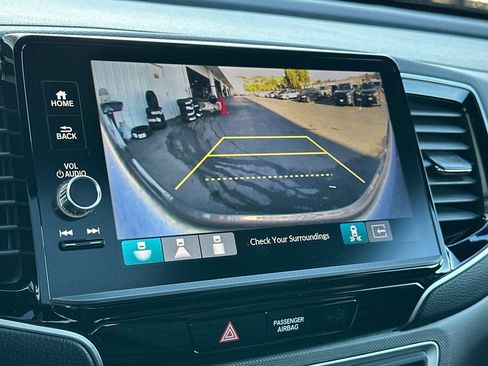 Certified 2025 Honda Ridgeline TrailSport+ image 17