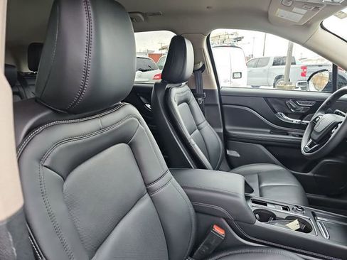 Used 2025 Lincoln Corsair Reserve w/ Jet Appearance Package image 26