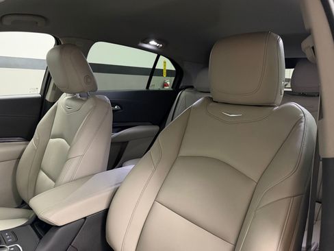 Used 2023 Cadillac XT4 Luxury image 24