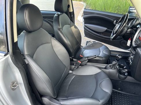 Used 2011 MINI Cooper Hardtop image 28