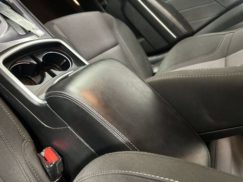 Used 2019 Dodge Charger SXT AWD/4WD image 22