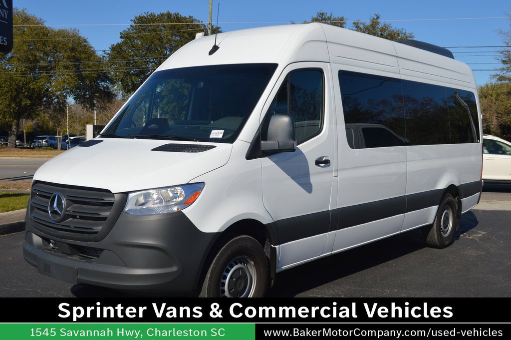 Used 2025 Mercedes-Benz Sprinter 2500 image 4
