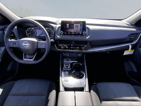 New 2026 Nissan Rogue SV FWD image 5