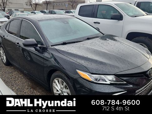 Used 2024 Toyota Camry LE image 1