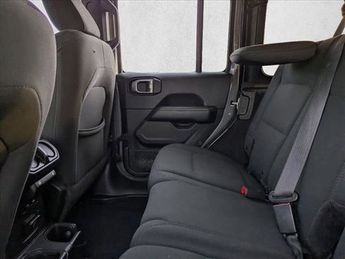 Used 2018 Jeep Wrangler Unlimited Sahara w/ Cold Weather Group image 18