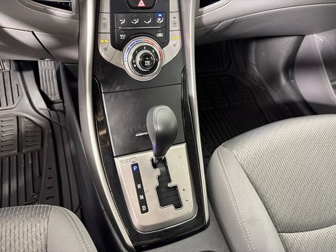 Used 2013 Hyundai Elantra image 14