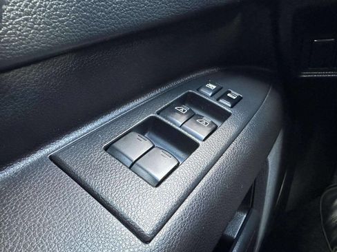 Used 2006 INFINITI FX35 2WD w/ (G02) Touring Pkg image 29