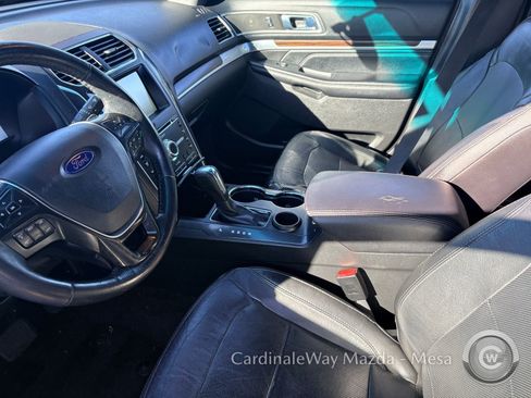 Used 2016 Ford Explorer Limited image 9