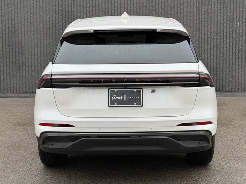 New 2026 Lincoln Nautilus Premier w/ Jet Appearance Package image 5