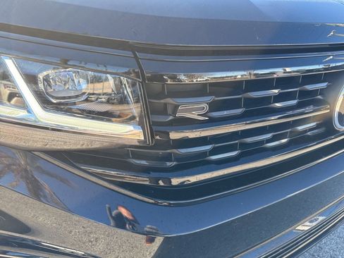 Used 2023 Volkswagen Atlas SEL R-Line image 15